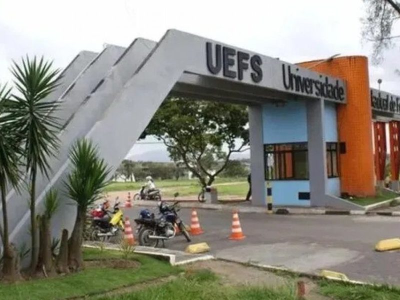 171917,uefs-abre-selecao-com-66-vagas-imediatas-e-1320-para-cadastro-reserva-3
