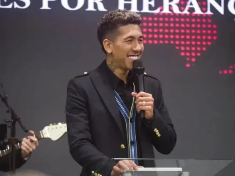 2817760495-roberto-firmino-740x440-1