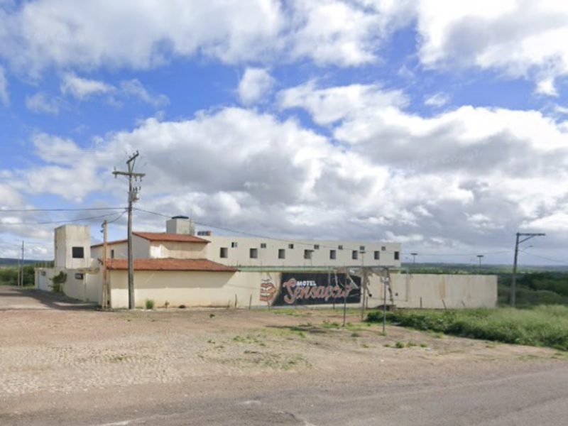 4E594A2D-D4B9-42DA-A555-498488F63E2E