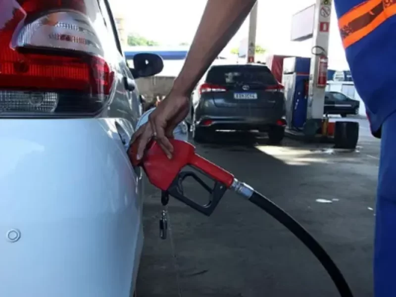 Alivio-no-bolso-Gasolina-diesel-e-gas-de-cozinha-f0129914800202507041017-ScaleOutside-1