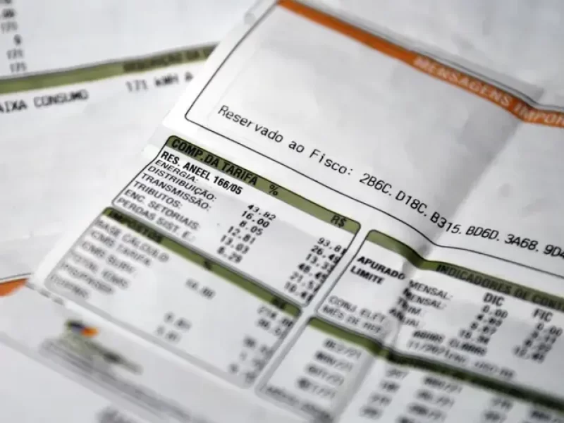 Bandeira-vermelha-conta-de-luz-ficara-mais-cara-a-0127033900202409301618-ScaleOutside-1