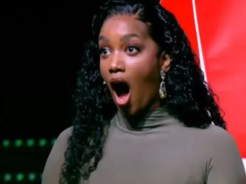 Conteudo-18-Iza-surge-rebolando-de-fio-dental-em-v0132759300202512181322-ScaleOutside-1