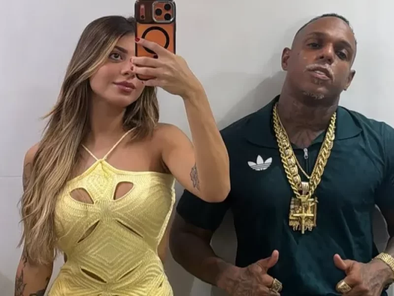 Dona-encrenca-Nova-namorada-revela-ter-ciume-do-ca0132812200202512311325-ScaleOutside-1