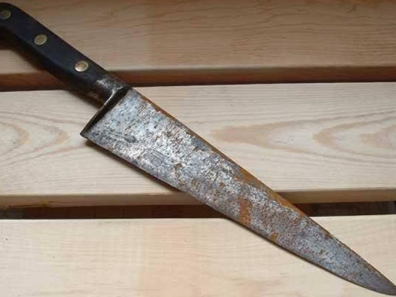 Faca-enferrujada