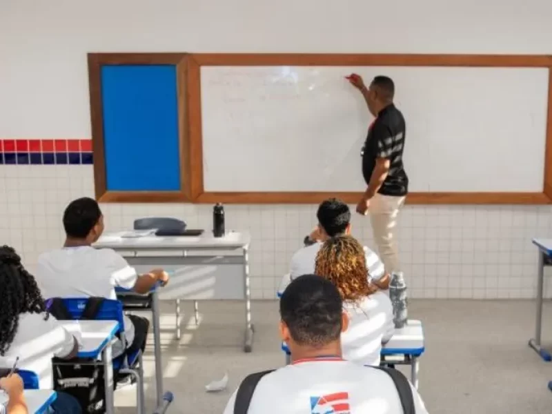 Governo-da-Bahia-abre-selecao-para-professores-com0129835800202506182110-ScaleOutside-1