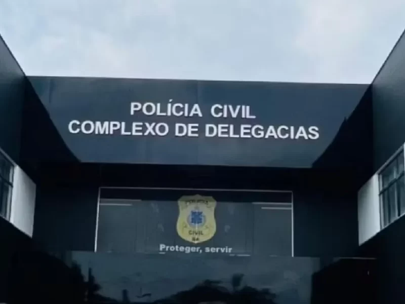 Menino-e-encontrado-ferido-em-condominio-na-Bahia-0034655700202510171051-3