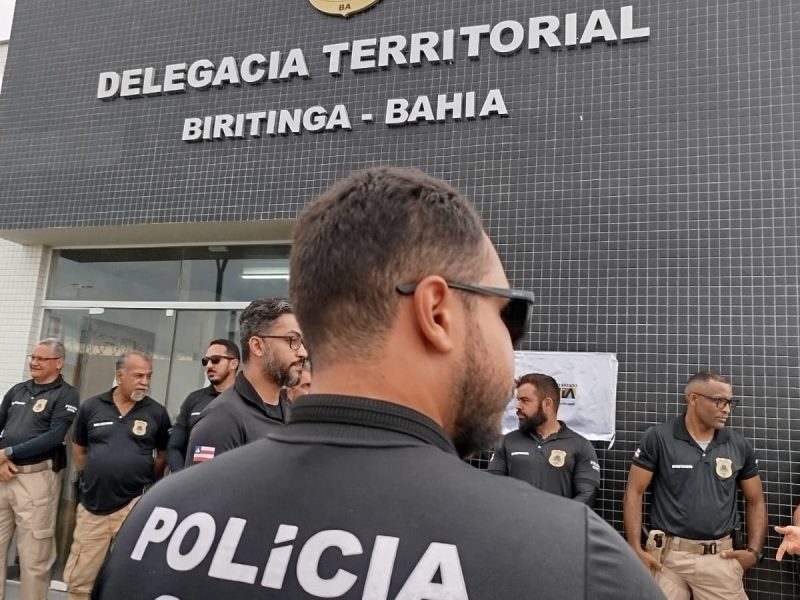 PM POLICIA MILITAR CIVIL DELEGACIA CORONELA COMANDANTE GERAL BIRITINGA VIATURA (17)