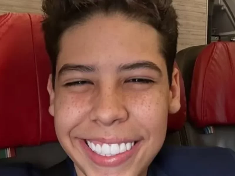 Pastor-mirim-que-causa-na-internet-e-proibido-de-p0128556200202504301728-ScaleOutside-1