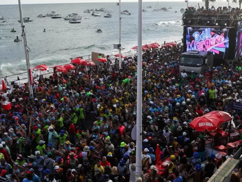 Possivel-fim-do-Carnaval-na-Barra-vira-motivo-pra-0133012700202602172150-ScaleOutside-1