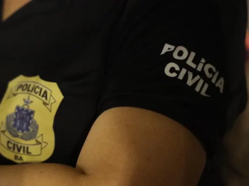 Sem-nocao-bate-em-policiais-civis-na-Barra-e-sai-n0133003700202602151828-ScaleOutside-1
