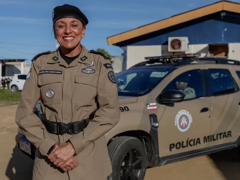 Tenente-coronel-faz-historia-ao-assumir-comando-de0131117100202508110809-ScaleOutside-1