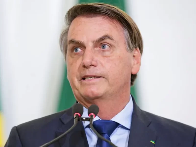 Urgente-Moraes-decreta-prisao-domiciliar-de-Bolson0131077600202508041825-ScaleOutside-1