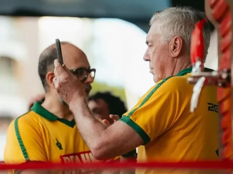 Video-Leo-Santana-pede-para-que-Ancelotti-convoque0132997600202602132230-ScaleOutside-1