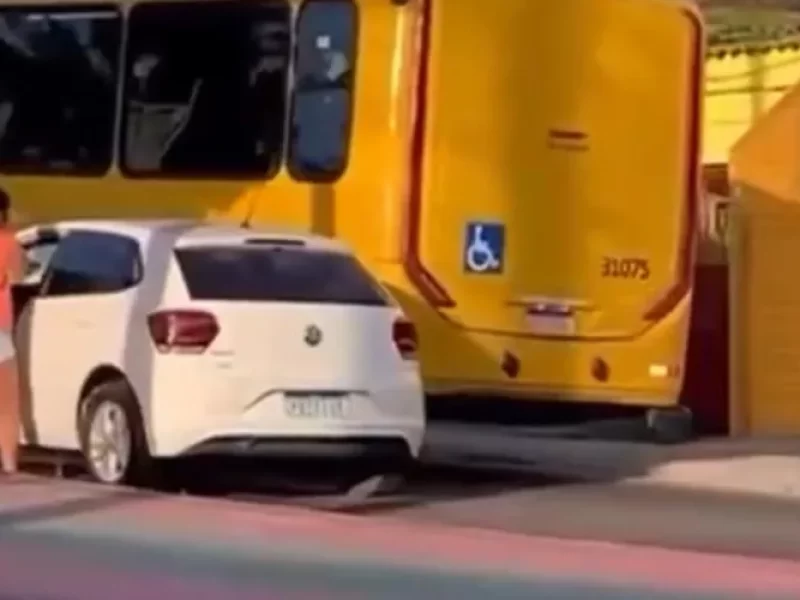 Video-mulher-flagra-marido-garanhao-com-amante-em-0132560600202511050709-ScaleOutside-1