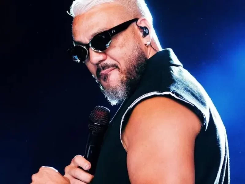 Video-prefeita-baiana-tasca-beijao-em-Belo-durante0129869400202506250846-ScaleOutside-1