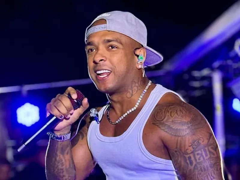 assista-bruno-magnata-briga-com-banda-de-tayrone0133035300202602231723-ScaleOutside-1