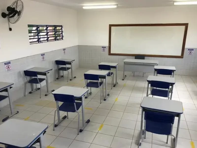 aulas-educacao-escolas.jpg