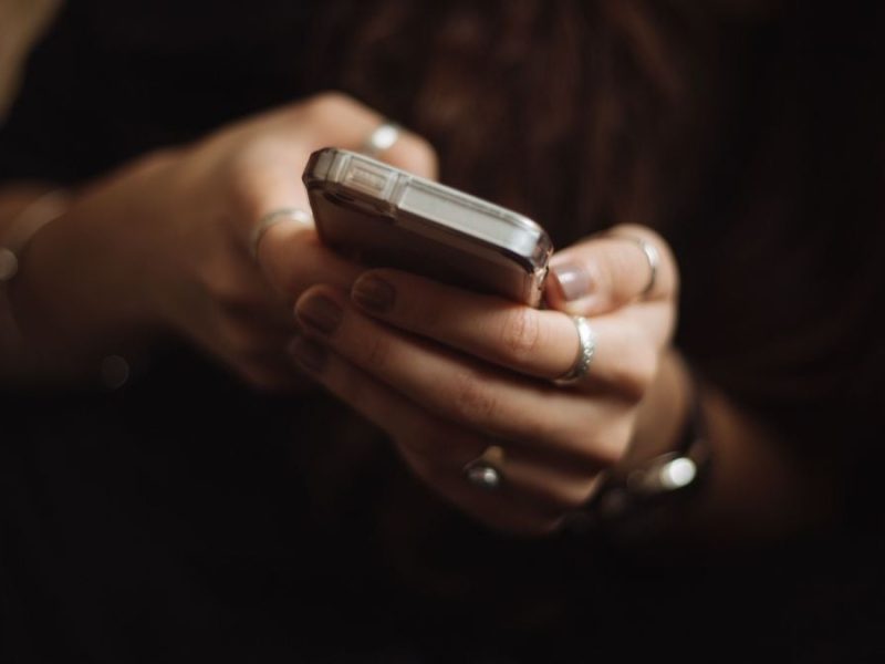 celular-violencia-ligacao-dipirona