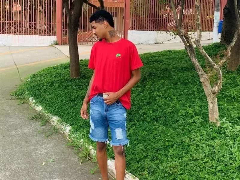 douglas-o-bambety-do-close-quem-era-o-blogueiro-mo0133160100202603300740-ScaleOutside-1