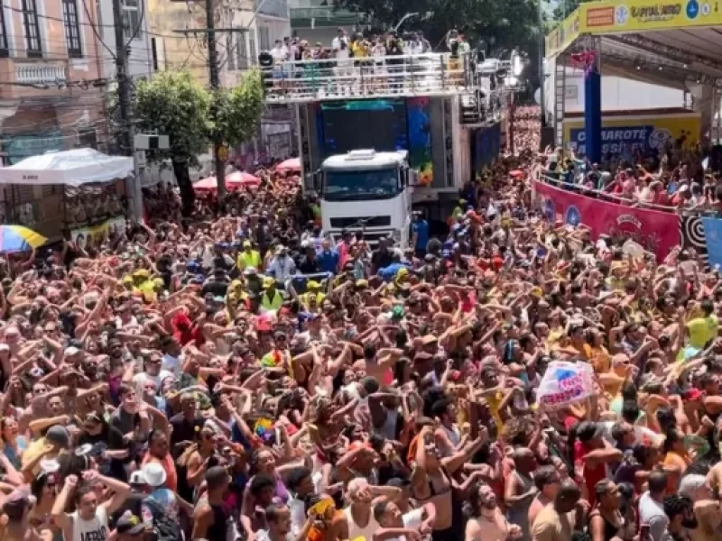 mJ52W0qV-Carnaval-de-Salvador-Washington-Paganelli-jpg