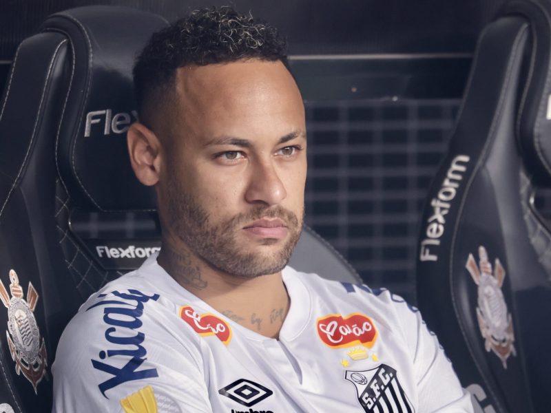 neymar-chora-no-vestiario-do-santos-antes-do-classico-desespero-no-coracao