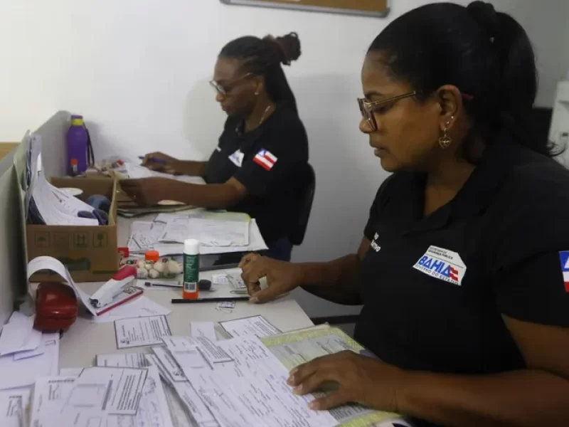 servidores-publicos-da-bahia-recebem-ats-recalcula0133046500202602251849-ScaleOutside-1